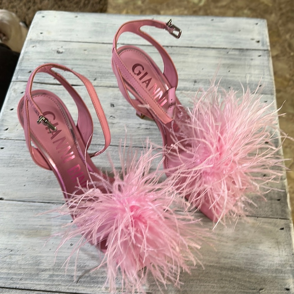 Gianni Bini Pink Heels size 8